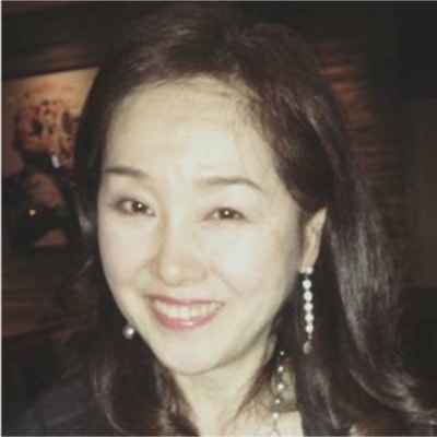 葉山真理
