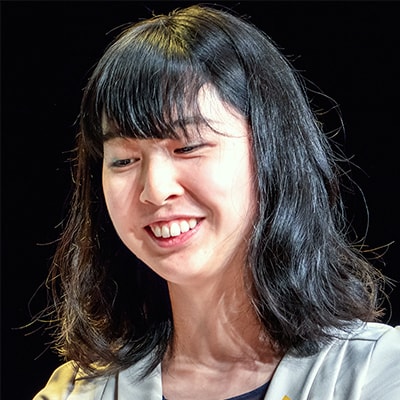 武内 優里子