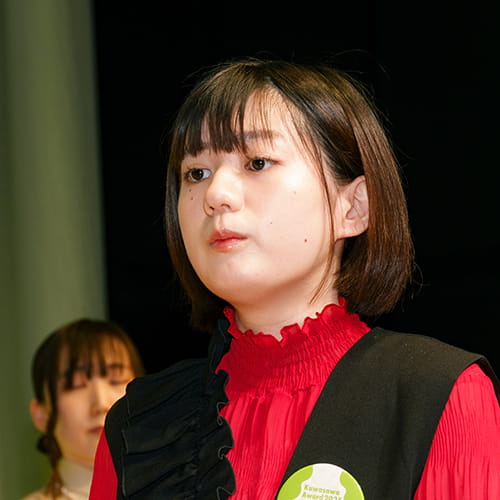 渡邊萌衣