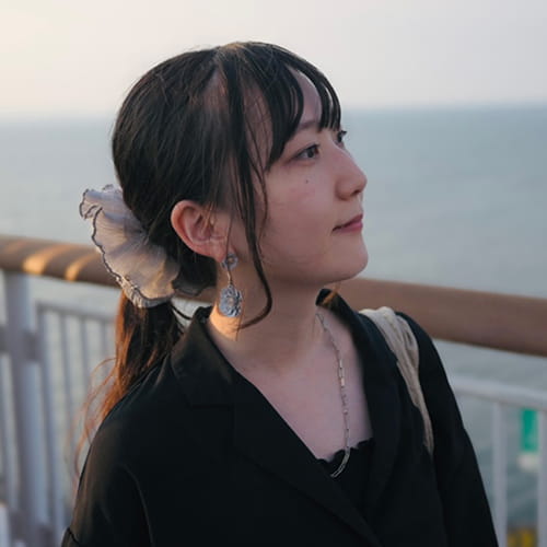 山﨑舞華