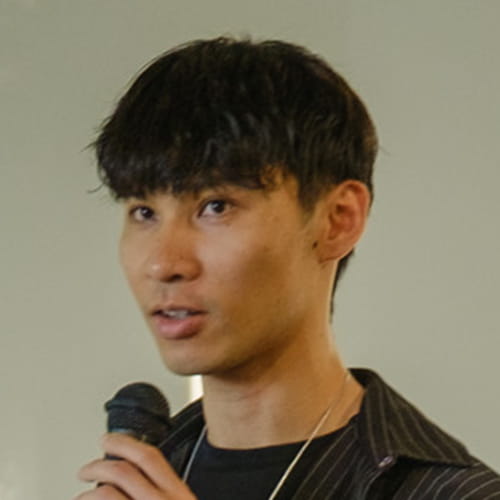 陳 韋翰